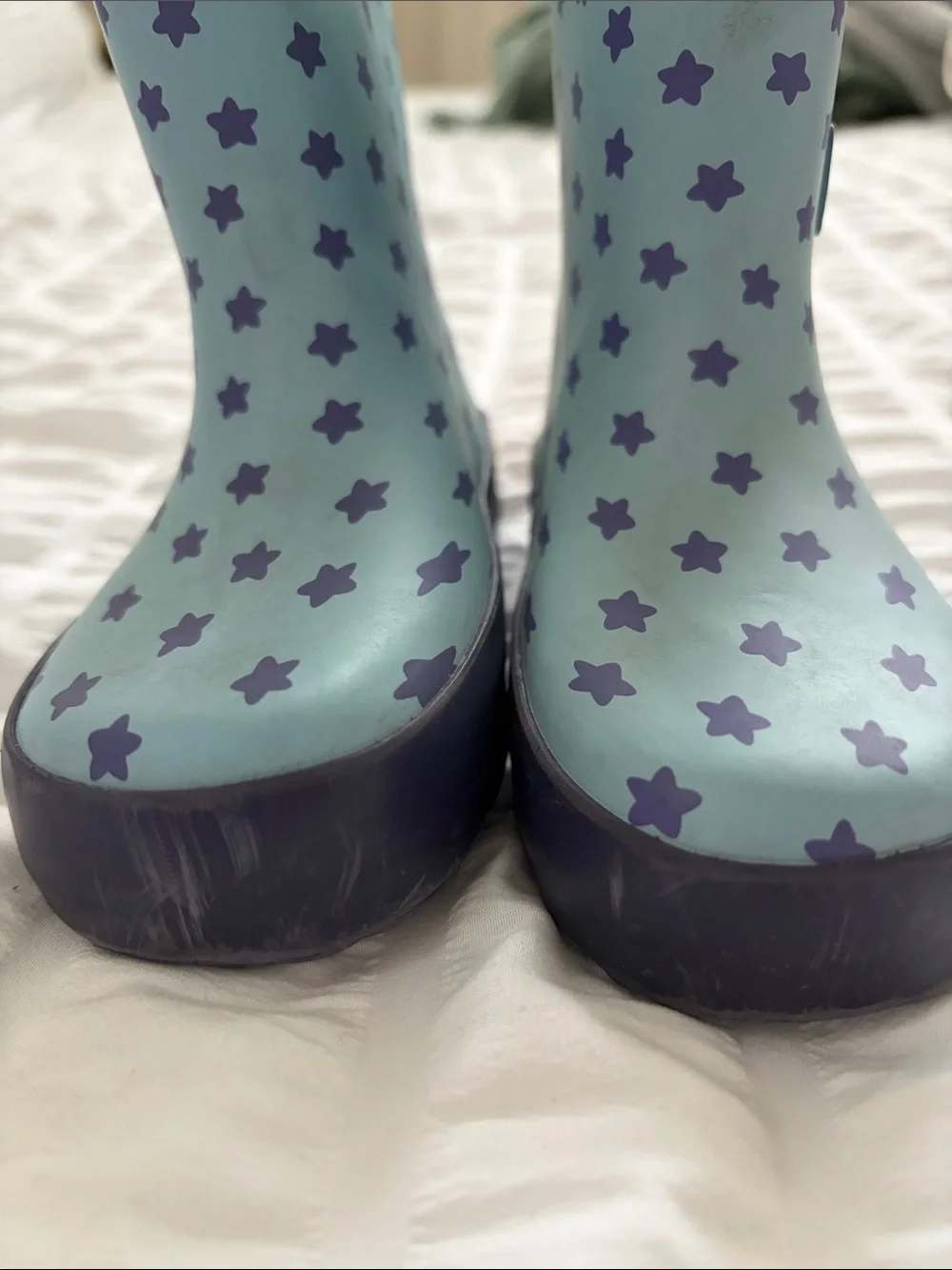 Bluey Kids' Light Blue Star Rain Boots in Navy/ Red Trim. Size 5/6 for Babies.
